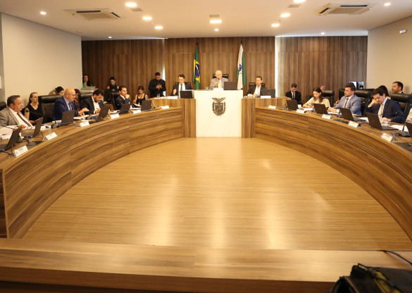 CCJ aprova propostas que ampliam os direitos dos consumidores no Paraná