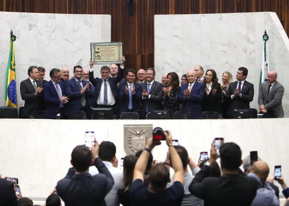 Ministro do STF André Mendonça é o novo Cidadão Honorário do Paraná