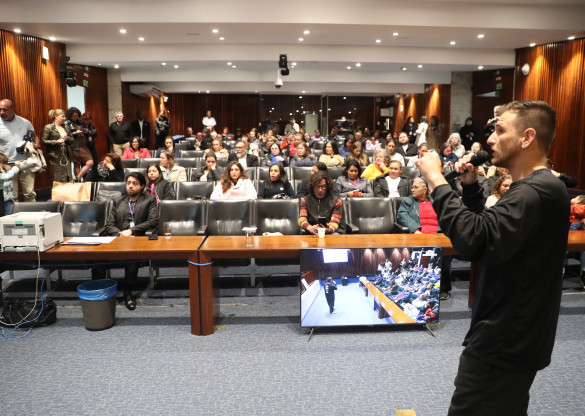 Seminário Arte é um Bom Negócio leva noções de empreendedorismo e capacita artistas e artesãos para terem uma atividade mais rentável