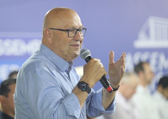 Todas as ruas do Norte Pioneiro serão pavimentadas pelo programa Asfalto Novo, Vida Nova, destaca deputado Romanelli (PSD)