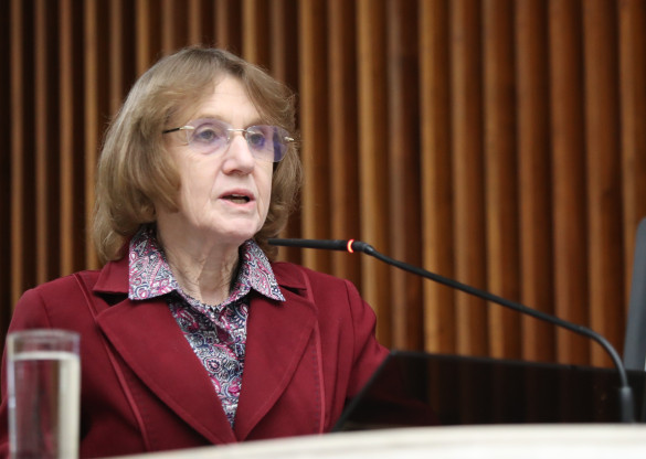 Em requerimento, deputada Luciana Rafagnin (PT) cobra que ganhos judiciais da Sanepar resultem em tarifas mais baixas