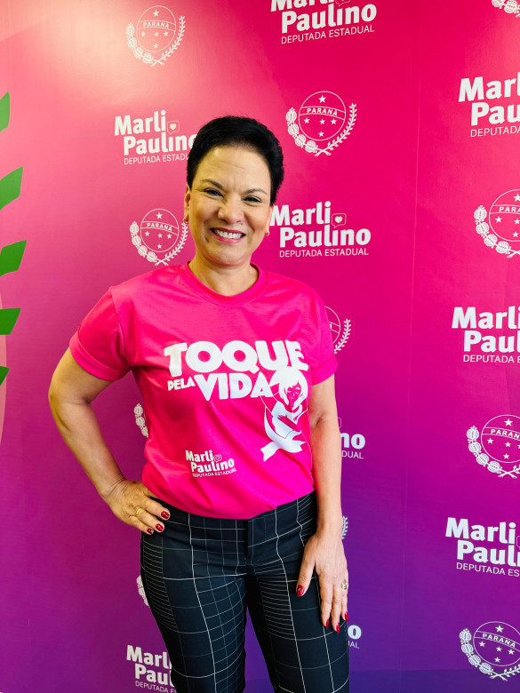 Projeto de lei que institui a Caminhada Outubro Rosa no Paraná avança na Assembleia