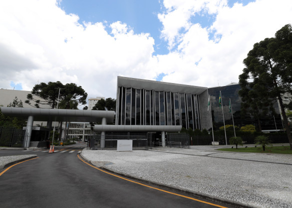 Assembleia vota a redação final da proposta que cria a Bancada Feminina na Casa