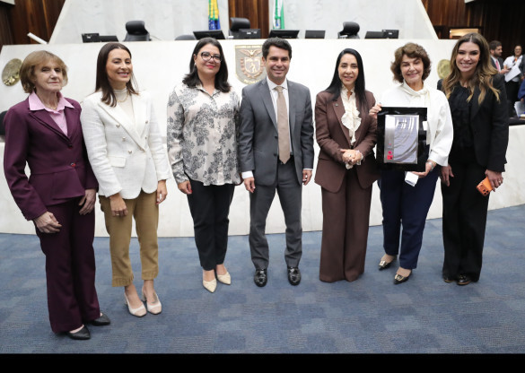 Assembleia recebe oficialmente Selo Bronze de Boas Práticas no Combate à Violência contra as Mulheres
