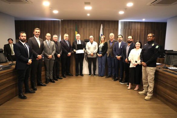 Assembleia homenageia Infravia-PR e debate desafios e soluções para infraestrutura viária no Paraná