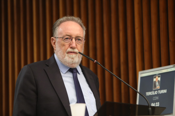 Momento de medidas radicais contra coronavírus é agora, diz Tercilio Turini