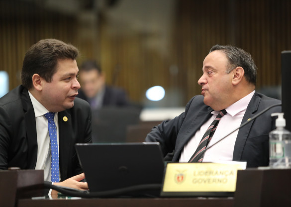 Hussein Bakri e Gugu Bueno se despedem da Assembleia Legislativa ressaltando o respeito ao parlamento