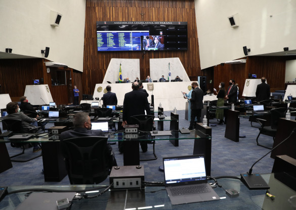 PEC que trata da concessão de serviços públicos é aprovada em primeiro turno de votação