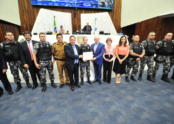 Assembleia homenageia 1ª mulher a ingressar na Companhia de Operações com Cães do Bope