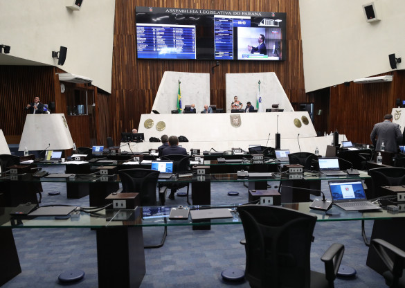 Pacote do Poder Executivo para funcionalismo avança na Assembleia