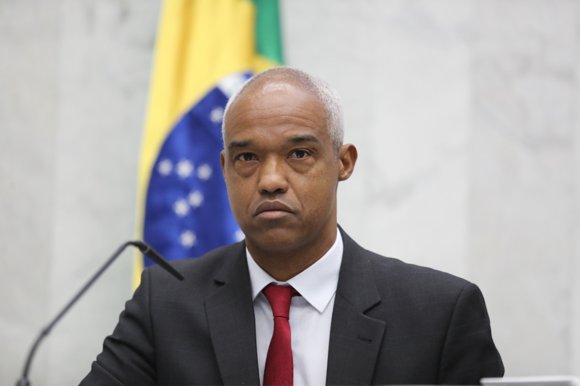 Palestra ocorreu na manhã desta quinta-feira (20), no Plenário da Assembleia Legislativa do Paraná.