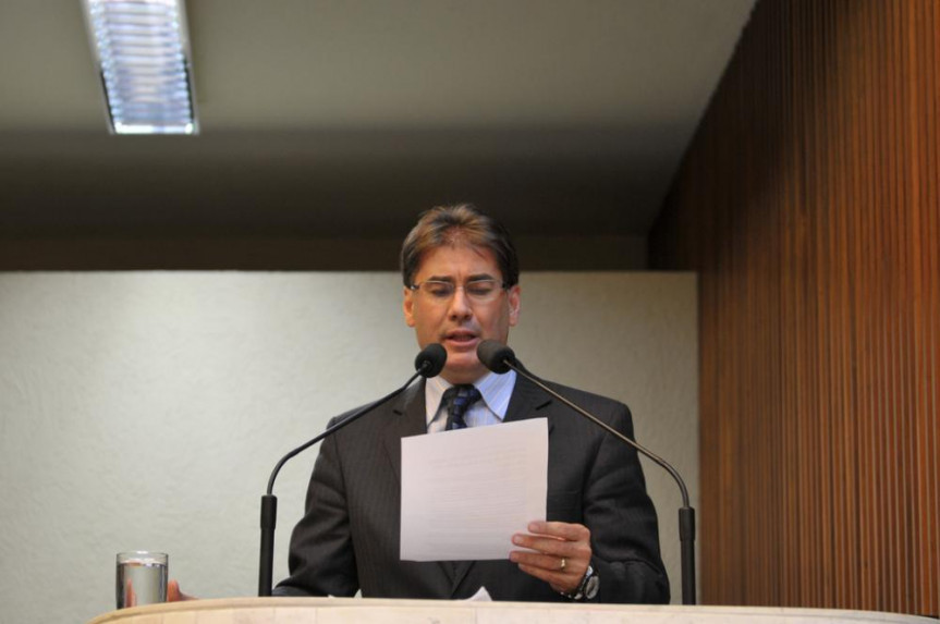 Deputado Leonaldo Paranhos (PSC).