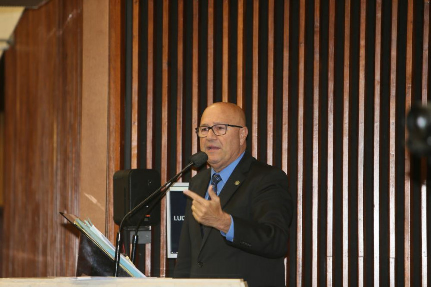 Deputado Romanelli (PSB) entra com ação popular que pede o fechamento imediato  da praça de pedágio em Cambará.