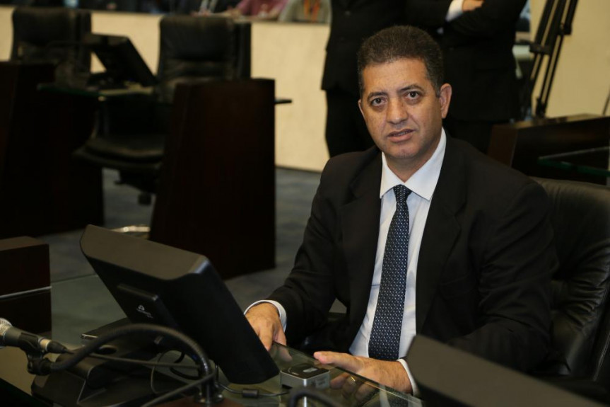 Deputado Cobra Repórter foi reeleito com quase 47 mil votos.