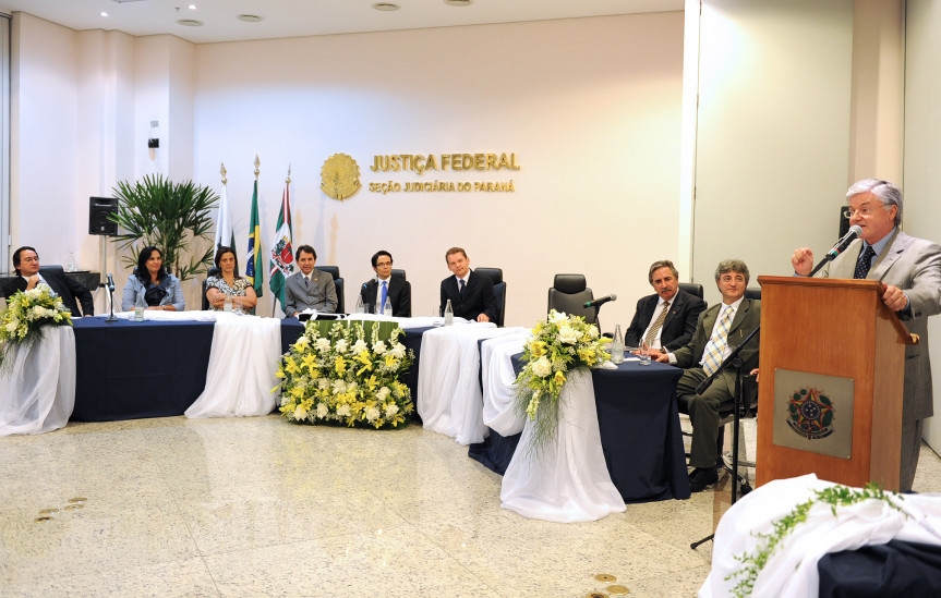 Presidente Valdir Rossoni (PSDB), na solenidade de posse da nova diretoria da Associação Paranaense dos Juízes Federais (Apajufe).