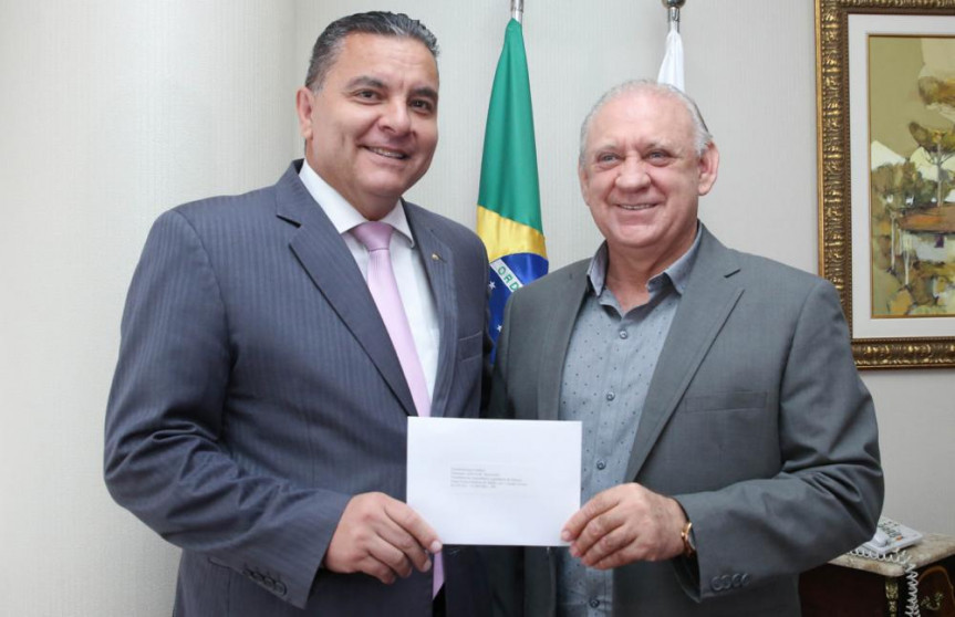Presidente Ademar Traiano (PSDB), recebe a visita do presidente do TRE, Adalberto Jorge Xisto Pereira.