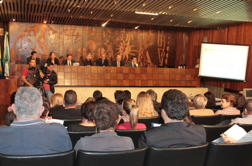 Comissão de Orçamento apresenta novo software para elaboração e acompanhamento de emendas ao Orçamento do Estado e ao Plano Plurianual.