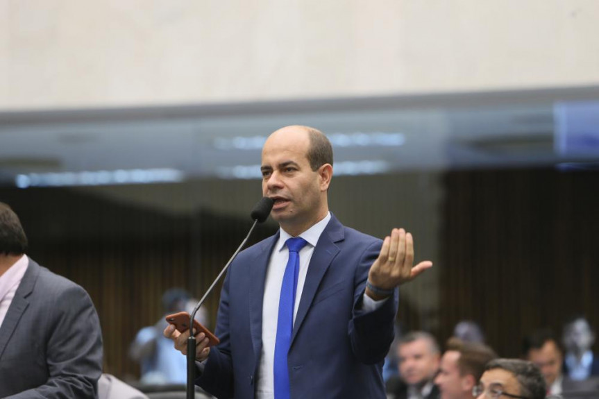 Deputado Evandro Araújo (PSC), autor do PL, quer estimular a integração de professores à natureza. 