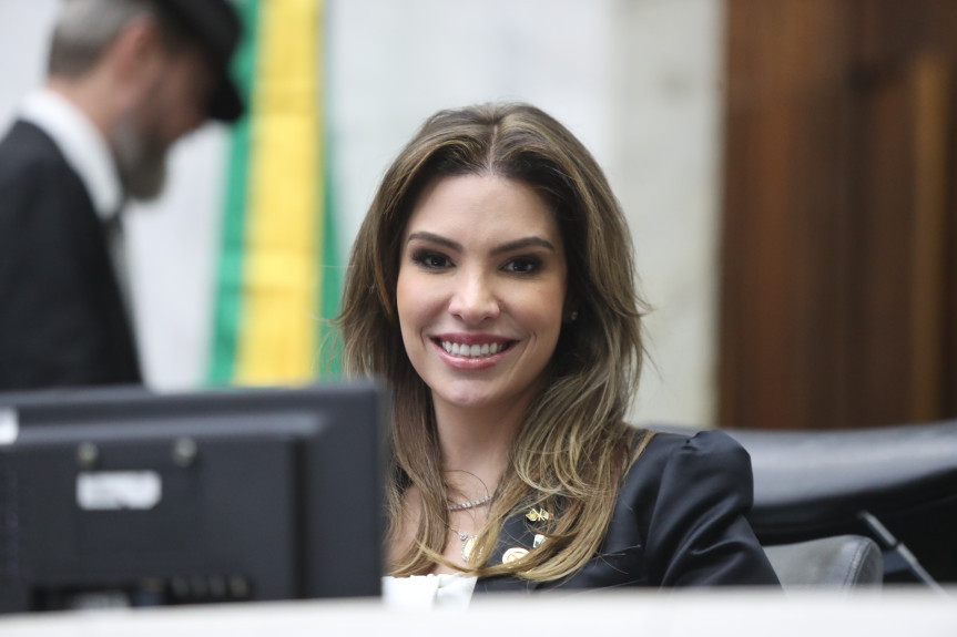 Deputada Maria Victoria (PP), segunda-secretária da Casa.