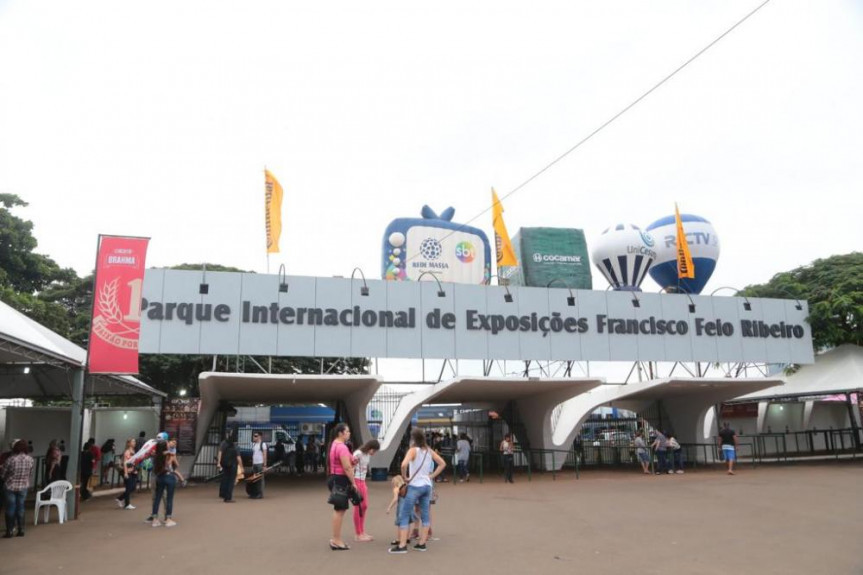 Nesta segunda-feira (13), feriado municipal do aniversário de 72 anos de Maringá, os portões da Expoingá estão abertos para receber a população em geral.