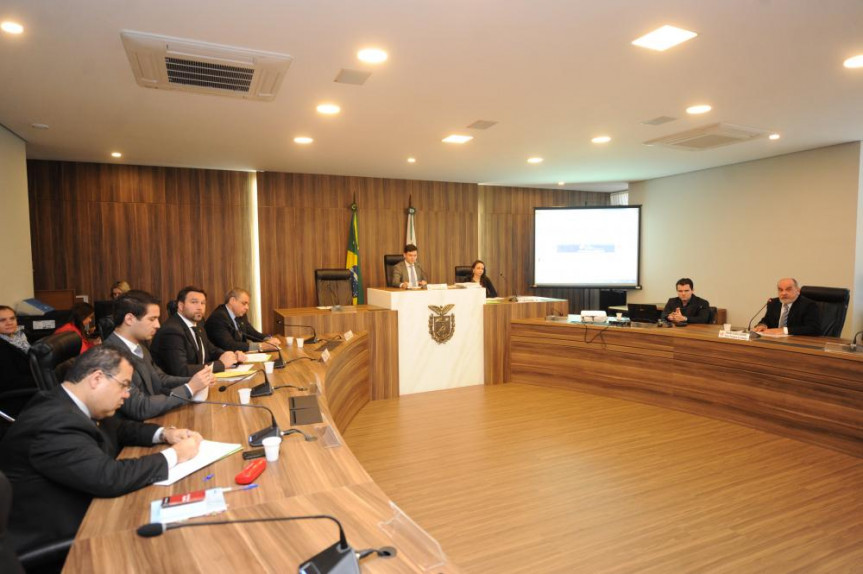 Comissão de Obras Públicas, Transportes e Comunicação.