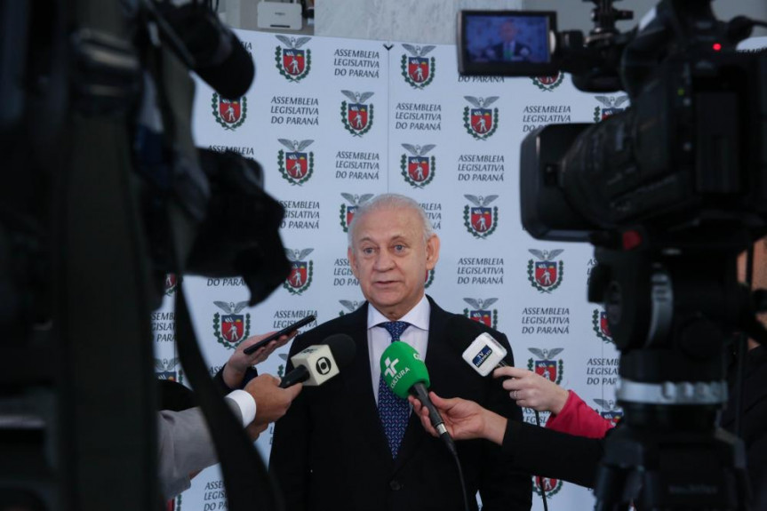 O presidente da ALEP, deputado Ademar Traiano (PSDB), disse que quer zerar o assunto e informou que a matéria será o primeiro tema da pauta.