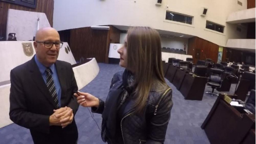 Programa " 3 minutos com o deputado" com deputado Luiz Claudio Romanelli (PSB).