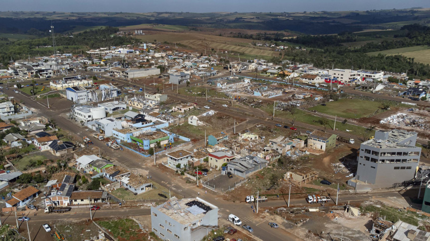 O fenômeno teve início na tarde da sexta-feira, 7 de novembro, estendendo seus efeitos durante o fim de semana, sendo o município de Rio Bonito do Iguaçu o mais afetado.