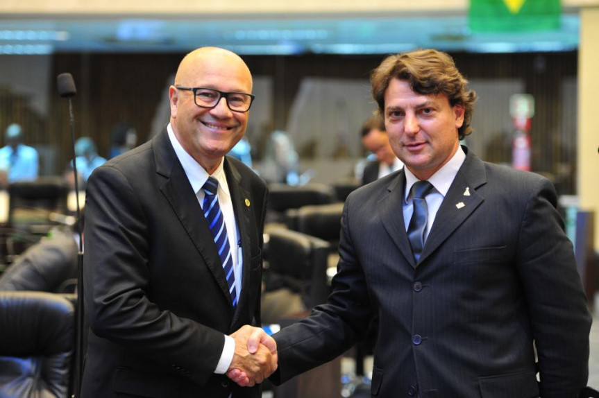Deputado Luiz Claudio Romanelli (PSB), líder do Governo, e deputado Anibelli Neto (PMDB), líder da Oposição.