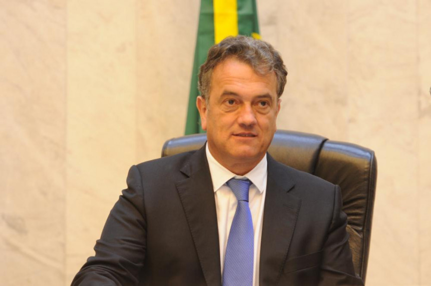 Primeiro secretário da Alep, deputado Plauto Miró. 