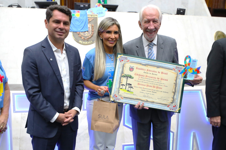 Primo da homenageada, o vice-governador Darci Piana, falou da honra e emoção de participar da solenidade e de representar Berenice Piana.