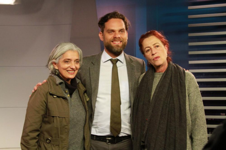 Cintia Napoli, diretora do Balé Teatro Guaíra, deputado Goura (PDT), Mônica Rischbieter, diretora-presidente do Centro Cultural Teatro Guaíra;