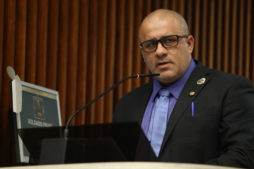 Deputado Soldado Fruet (PROS).