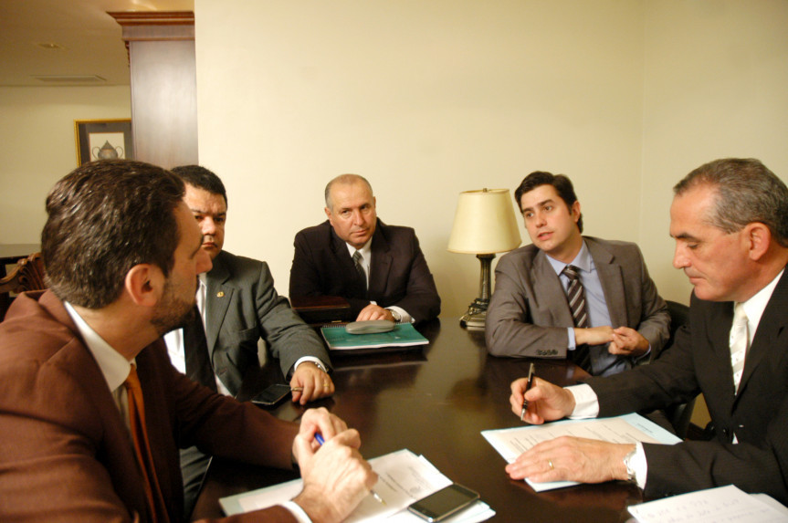 Reunião da Comissão de Orçamento para discutir prazo das emendas