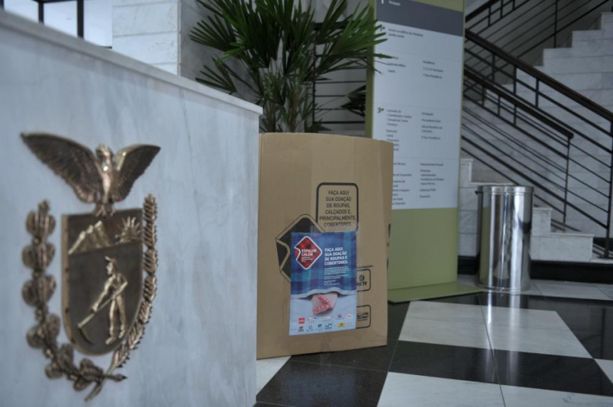 Alep recebe donativos para a campanha 'Espalhe Calor 2013' da Provopar.