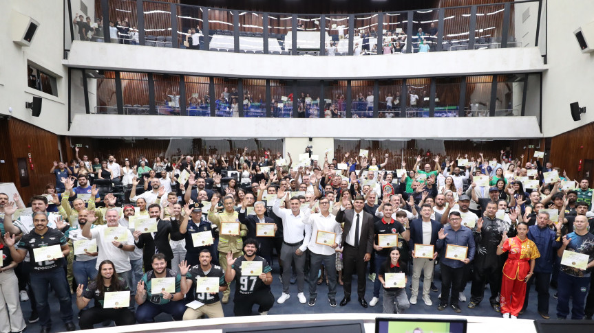 Homenageados representam o Paraná ao redor do mundo