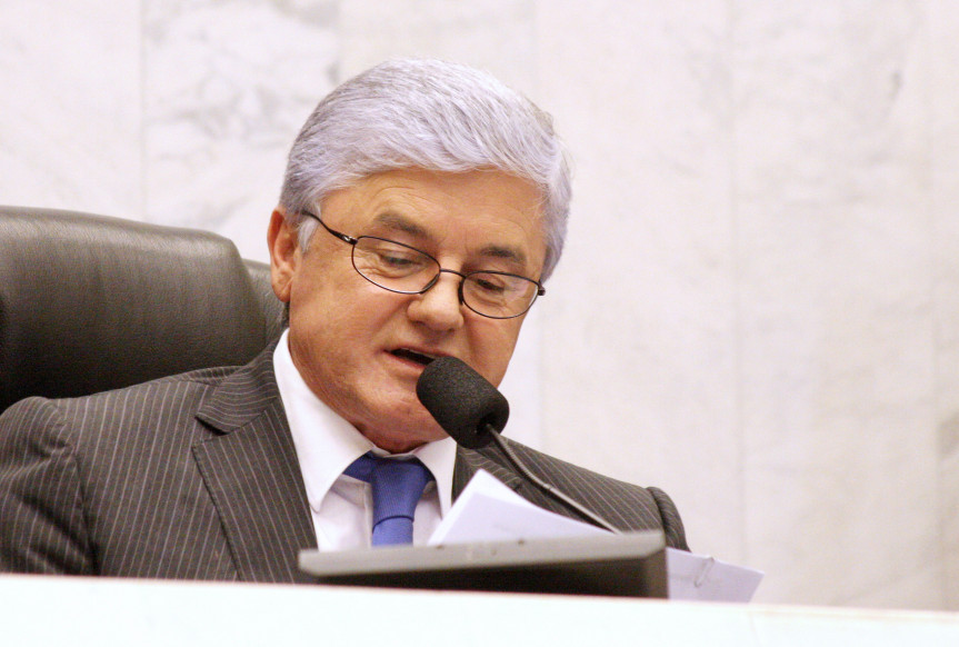 Presidente do Legislativo, deputado Valdir Rossoni, anuncia dias e horários para as sessões plenárias a partir da próxima segunda-feira (12).