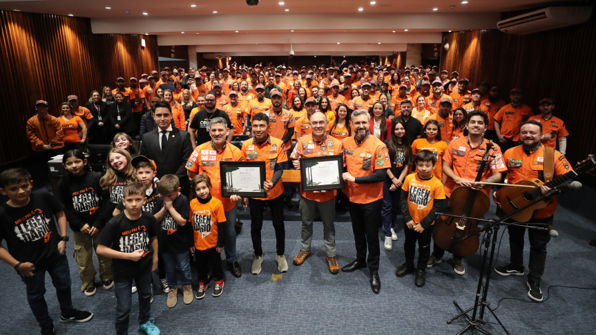 1º Encontro “Poder Legislativo com Legendários Curitiba”, com entregas de homenagens, realizado em 09/10/23.