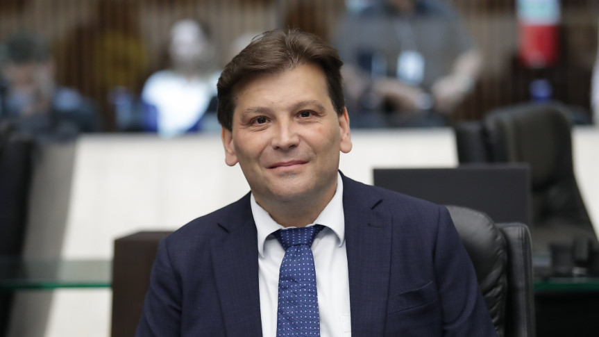 “A defesa ao consumidor é a principal bandeira do meu mandato. Como legislador e representante do povo, terei como imprimir ritmo para que os consumidores sejam, de fato, respeitados”, explica o deputado Paulo Gomes (PP), presidente da Comissão de Defesa do Consumidor..