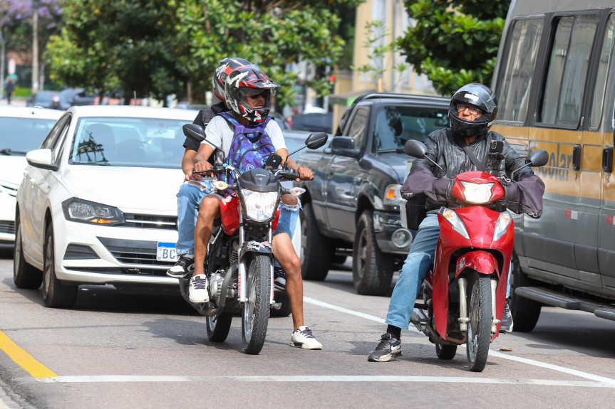 Motos de até 170 cilindradas estão isentas do pagamento do IPVA em 2025.