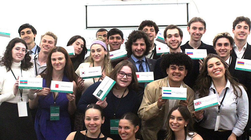 Estudantes de diversas áreas têm a oportunidade de simular os debates dos principais órgãos da ONU.