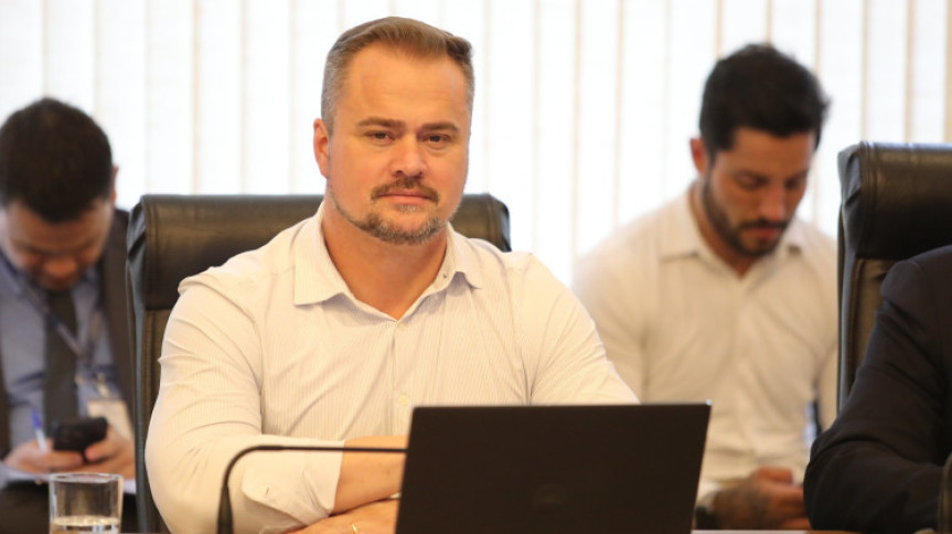 Deputado Alisson Wandscheer, líder do Bloco Parlamentar da Neurodiversidade.