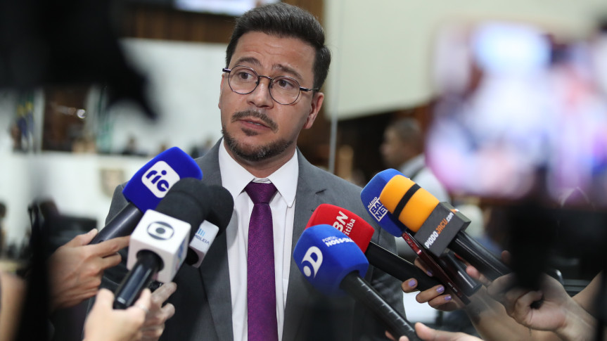 Deputado Arilson Chiorato (PT) destaca atuação da Oposição em 2025 e critica vendas de estatais e centralização do Executivo