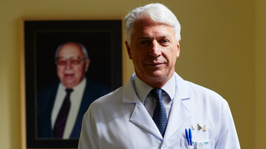 Formado em Medicina pela Pontifícia Universidade Católica do Paraná (PUC-PR), doutor Pedro Ernesto é um dos fundadores do Hospital Angelina Caron.