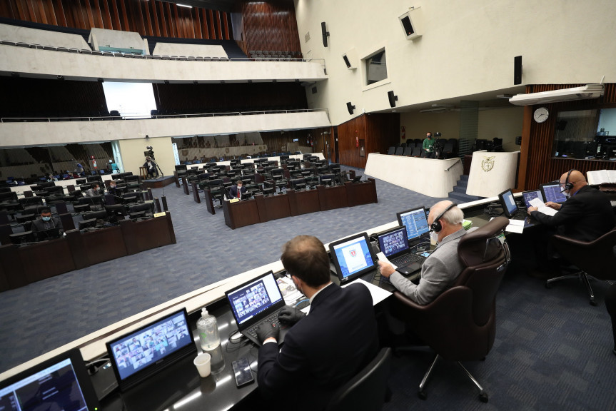Os dados de exames realizados em laboratórios e farmácias permitirão às autoridades de saúde monitorar a doença e permitirá antever possíveis surtos. Projeto foi aprovado na sessão desta terça-feira (05) na Assembleia Legislativa.