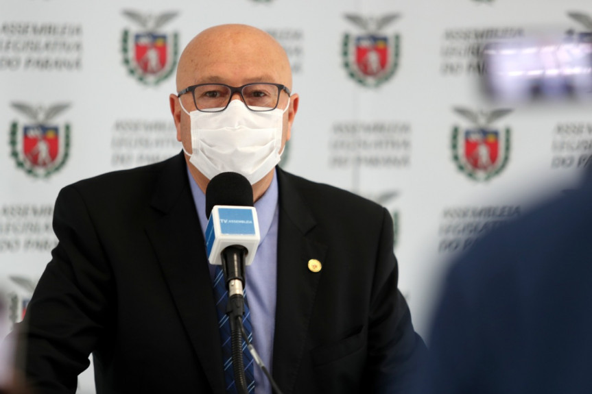 Deputado Luiz Claudio Romanelli (PSB).