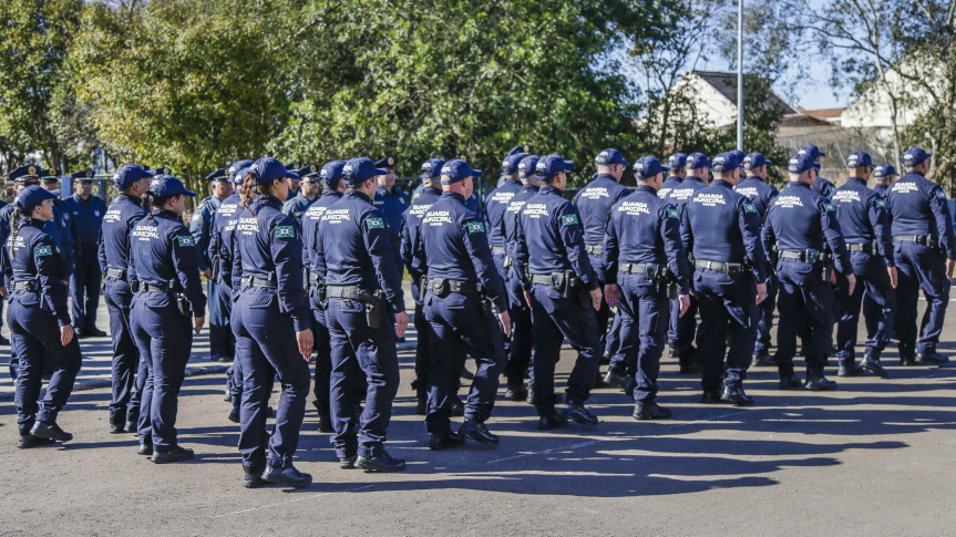 O projeto de lei 262/2025 avançou na forma de um substitutivo geral, que retirou a previsão de transferências financeiras e passou a restringir a cooperação à doação de bens móveis.