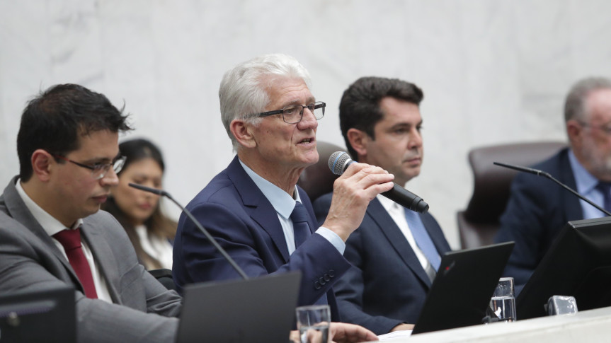 O secretário da Fazenda (SEFA), Norberto Ortigara, compartilhou os dados financeiros do Poder Executivo em audiência pública nesta segunda-feira (26).