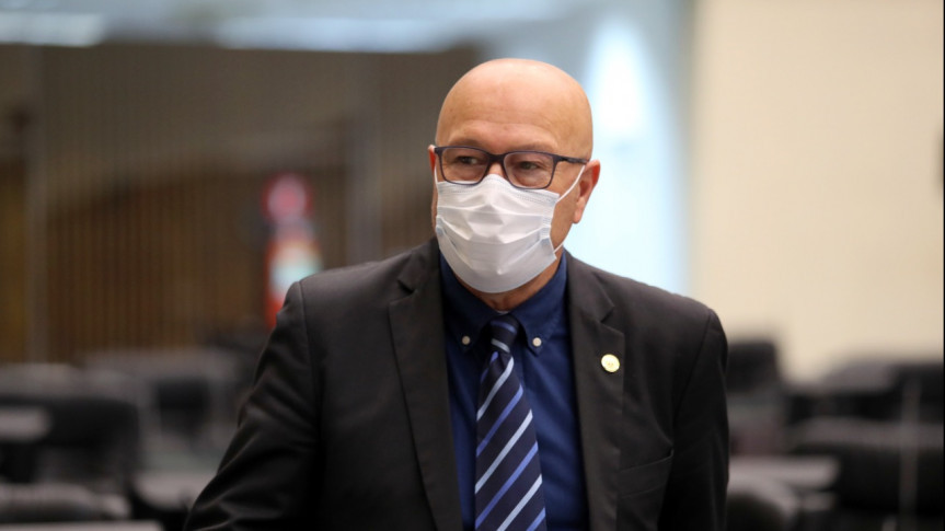 Deputado Luiz Cláudio Romanelli (PSB).