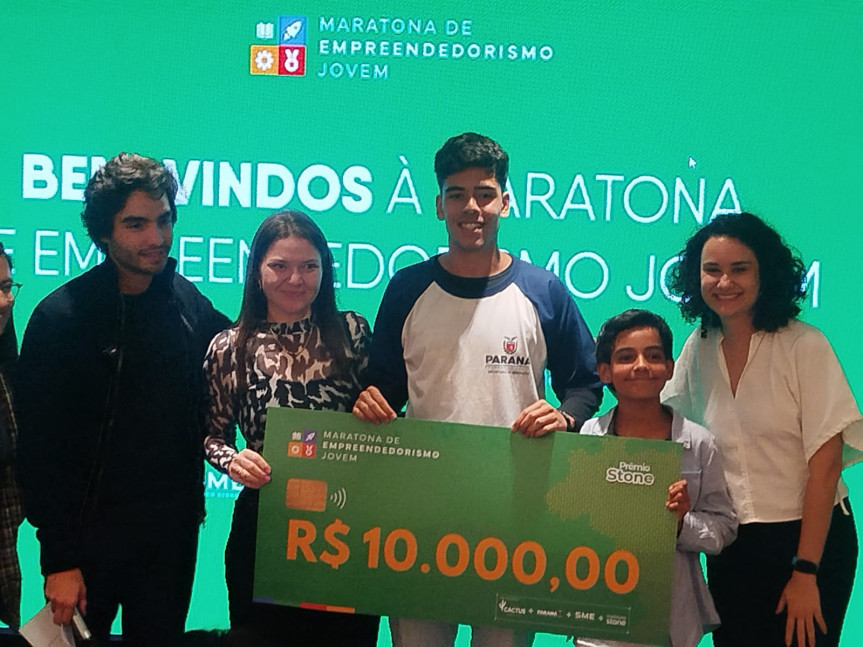 Os homenageados se destacaram na Maratona de Empreendedorismo Jovem 2025.